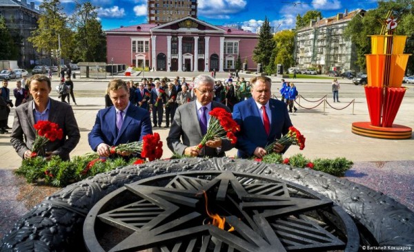 В Перми возложили «Цветы памяти» в честь окончания Второй мировой войны