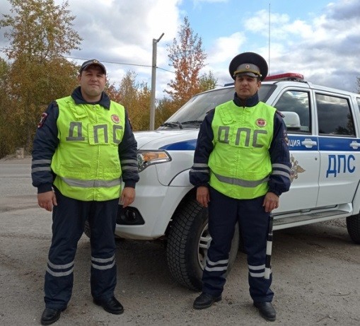 В Прикамье госавтоинспекторы помогли выбраться из леса заблудившимся грибникам