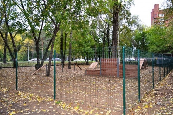 В Перми обустроили еще две площадки для выгула собак