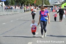 На улице Ленина дан старт детскому забегу Пермского марафона