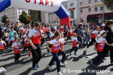 На улице Ленина дан старт детскому забегу Пермского марафона