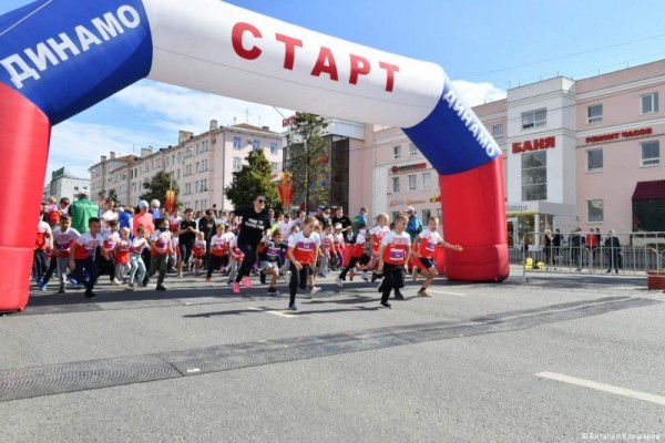 На улице Ленина дан старт детскому забегу Пермского марафона