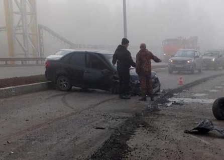 В Березниках столкнулись Toyota и Lada Granta