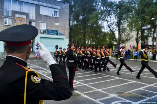 Алексей Дёмкин поздравил выпускников Пермской кадетской школы №1 с последним звонком