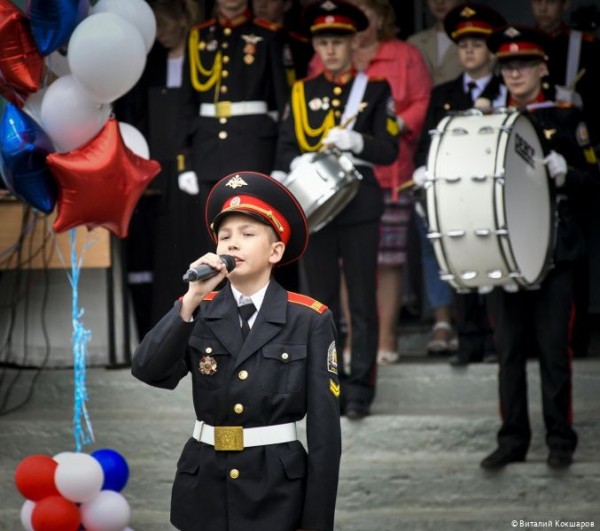 Алексей Дёмкин поздравил выпускников Пермской кадетской школы №1 с последним звонком