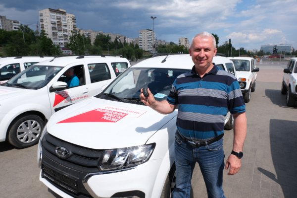 Дмитрий Махонин: «Медицинская помощь должна быть доступна всем жителям региона – от города до глубинки»