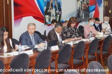 Алексей Дёмкин представил опыт международного сотрудничества Перми на площадке Госдумы РФ