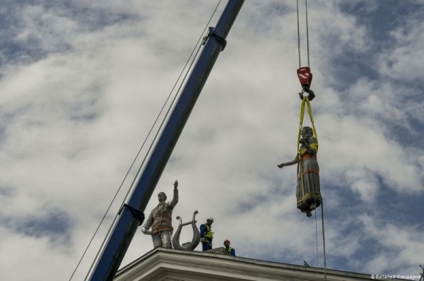 Скульптуры Дворца культуры им. Солдатова в Перми заменят на новые