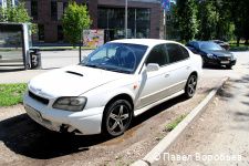 Во всех районах Перми начались рейды по контролю за парковкой на газонах