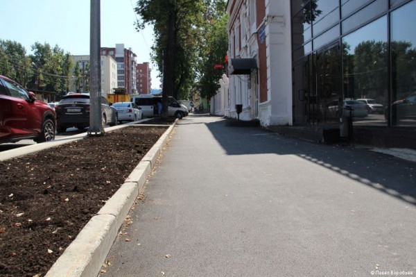 В Перми на участке улицы Газеты Звезда завершен ремонт большей части тротуаров В Перми на участке улицы Газеты Звезда завершен ремонт большей части тротуаров