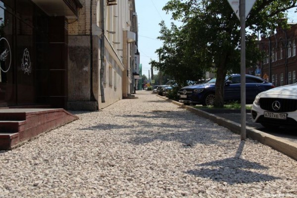 В Перми на участке улицы Газеты Звезда завершен ремонт большей части тротуаров В Перми на участке улицы Газеты Звезда завершен ремонт большей части тротуаров