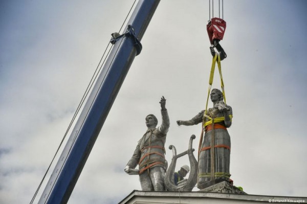 Скульптуры Дворца культуры им. Солдатова в Перми заменят на новые