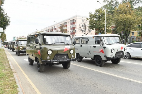 В медучреждения Прикамья переданы 36 новых автомобилей для оказания помощи пациентам отдаленных территорий В медучреждения Прикамья переданы 36 новых автомобилей для оказания помощи пациентам отдаленных территорий