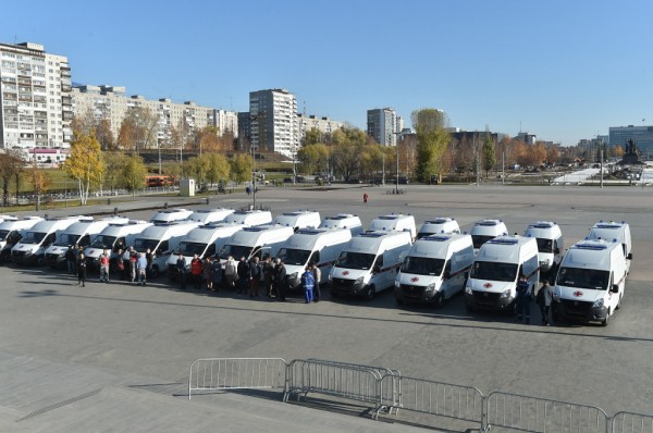  Медорганизациям 12 муниципалитетов Пермского края передано 23 новых автомобиля скорой помощи