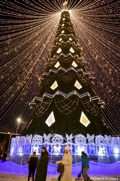 В Перми начал работу ледовый парк «Новогодье» на городской эспланаде