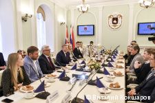 Алексей Дёмкин встретился со спортсменами ТСК «Дуэт» - чемпионами мира по танцевальному спорту