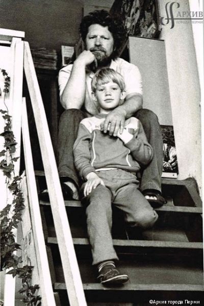 В Перми открылась уличная выставка «Пермяки в XX веке на фотографиях»