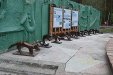 В Перми на экотропе «Здравствуй, большой лес!» установили фигуры календаря древних коми-пермяков