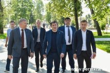 Дмитрий Махонин и Алексей Дёмкин проинспектировали ход благоустройства бульвара им. Советской Армии в Перми Дмитрий Махонин и Алексей Дёмкин проинспектировали ход благоустройства бульвара им. Советской Армии в Перми