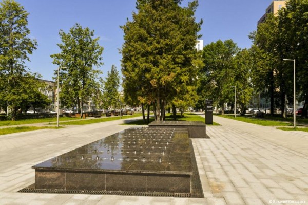 Дмитрий Махонин и Алексей Дёмкин проинспектировали ход благоустройства бульвара им. Советской Армии в Перми Дмитрий Махонин и Алексей Дёмкин проинспектировали ход благоустройства бульвара им. Советской Армии в Перми