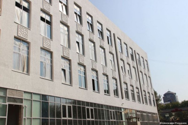 В новый корпус пермской гимназии №17 начали завозить оборудование для пищеблока
