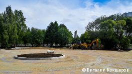 В сквере на улице Гашкова на 90% выполнено благоустройство пешеходных дорожек