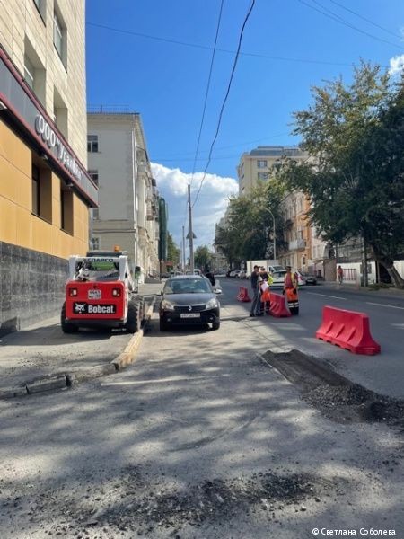 На улице Сибирской в Перми стартовал демонтаж бортового камня