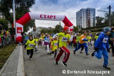 На площади перед Театром-Театром в Перми начался танцевальный марафон &laquo;Открой себя&raquo;
