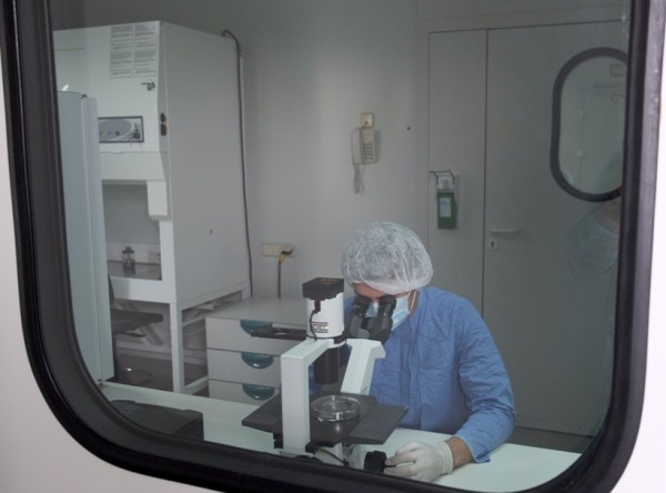 Медицина будущего и спасение тяжелых пациентов: клеточная лаборатория в Донецке