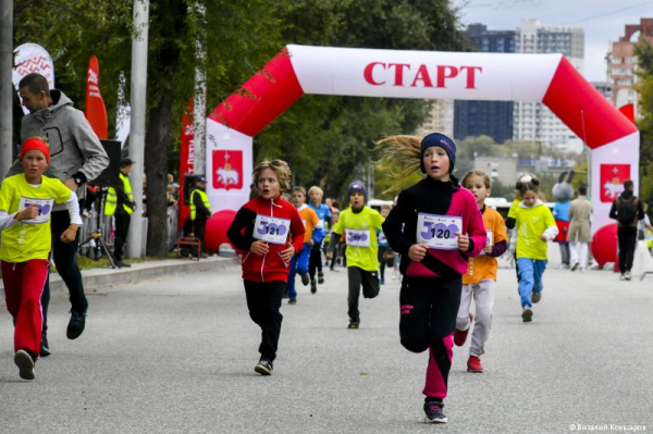 На площади перед Театром-Театром в Перми начался танцевальный марафон &laquo;Открой себя&raquo;