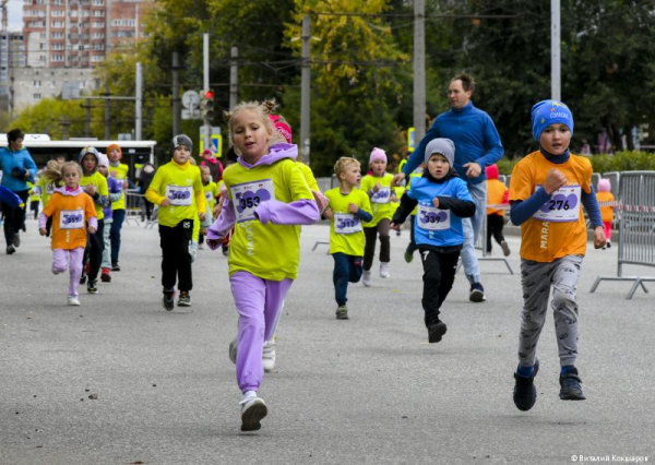 На площади перед Театром-Театром в Перми начался танцевальный марафон &laquo;Открой себя&raquo;