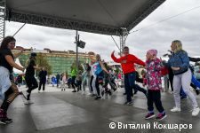 На площади перед Театром-Театром в Перми начался танцевальный марафон &laquo;Открой себя&raquo;