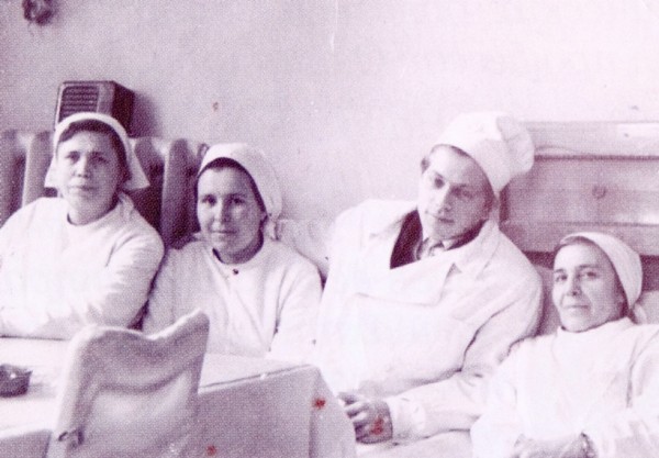 Детей приносит не аист. История «крестного отца Донбасса» — акушера Владимира Чайки