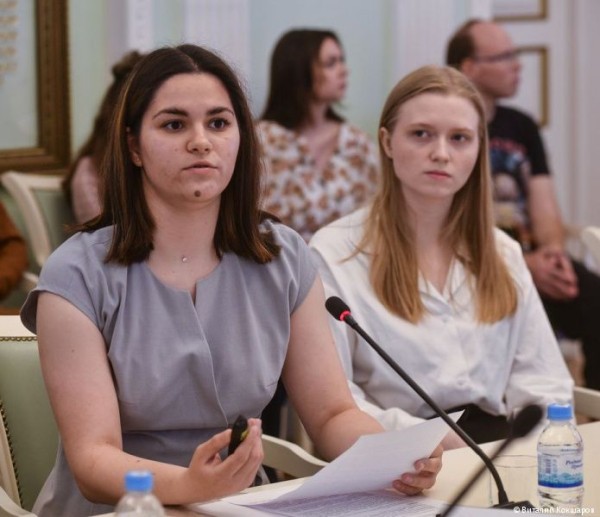 Глава Перми Алексей Дёмкин наградил студентов, представивших лучшие проекты развития города Глава Перми Алексей Дёмкин наградил студентов, представивших лучшие проекты развития города