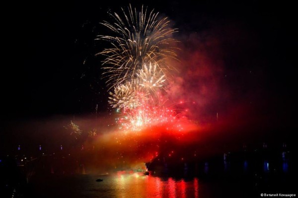 В День города Перми праздничные мероприятия на эспланаде посетили около 300 тысяч человек В День города Перми праздничные мероприятия на эспланаде посетили около 300 тысяч человек