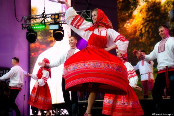 В День города Перми праздничные мероприятия на эспланаде посетили около 300 тысяч человек В День города Перми праздничные мероприятия на эспланаде посетили около 300 тысяч человек