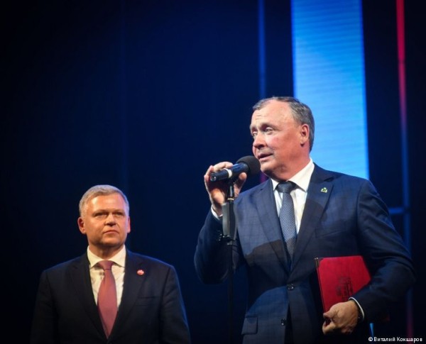 Глава Перми Алексей Дёмкин вручил регалии новым Почётным гражданам города