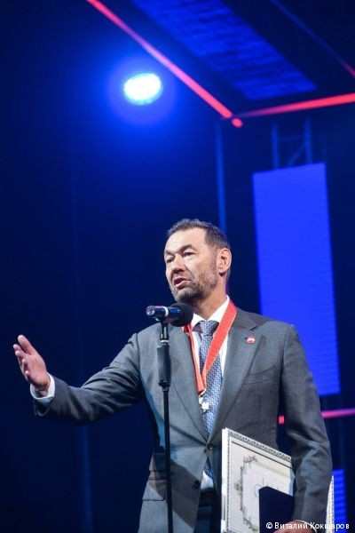 Глава Перми Алексей Дёмкин вручил регалии новым Почётным гражданам города