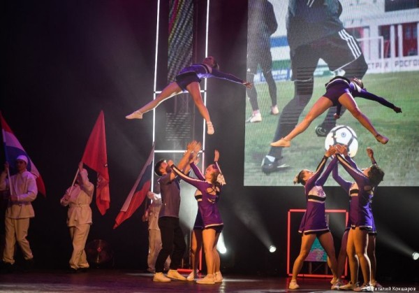 Глава Перми Алексей Дёмкин вручил регалии новым Почётным гражданам города