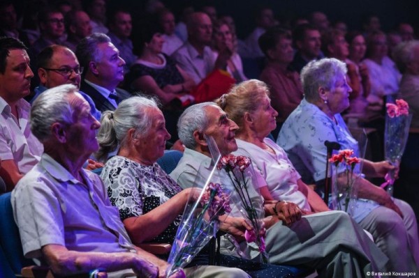 Власти Перми вручили благодарственные письма сотрудникам Пермского научно-исследовательского университета