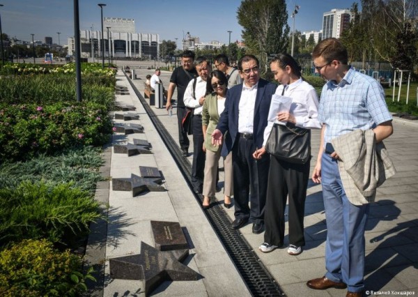 Заместитель мэра города Хух-Хото Ван Синьюй: «Пермь – прекрасный город, а река Кама – его душа» Заместитель мэра города Хух-Хото Ван Синьюй: «Пермь – прекрасный город, а река Кама – его душа»