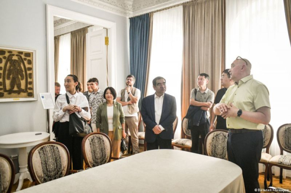 Заместитель мэра города Хух-Хото Ван Синьюй: «Пермь – прекрасный город, а река Кама – его душа» Заместитель мэра города Хух-Хото Ван Синьюй: «Пермь – прекрасный город, а река Кама – его душа»