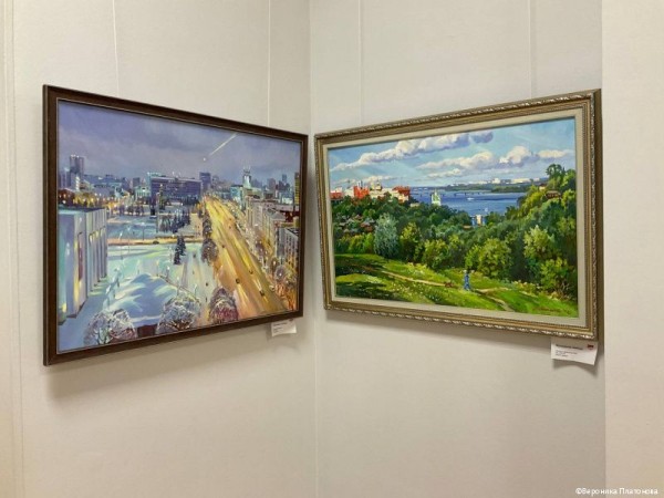 В администрации Перми открылась выставка картин художницы Любови Малышевой