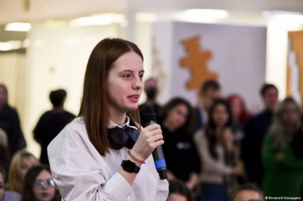 Эдуард Соснин встретился с пермскими школьниками на форуме «Образование и карьера»