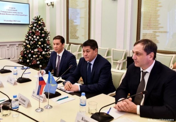 Глава Перми Эдуард Соснин встретился с делегацией Генерального консульства Казахстана в Екатеринбурге