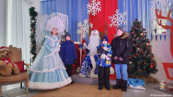 На набережной Камы в Перми открылась «Приемная Деда Мороза»