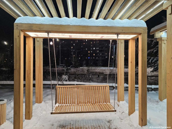 В Черняевском лесу Перми заменили малые архитектурные формы на месте отдыха «Золотые пески» 