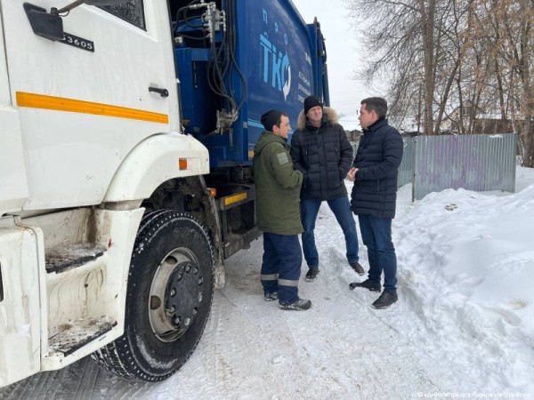 В Ленинском районе Перми проверяют качество зимнего содержания придомовых территорий
