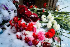 Глава города Эдуард Соснин: «Пермь скорбит со всей страной» Глава города Эдуард Соснин: «Пермь скорбит со всей страной»