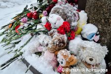 Глава города Эдуард Соснин: «Пермь скорбит со всей страной» Глава города Эдуард Соснин: «Пермь скорбит со всей страной»